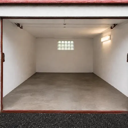 Stylový Přímo U Lanovky, Vlastní Garážové Stání *