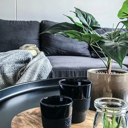 Stylový Přímo U Lanovky, Vlastní Garážové Stání