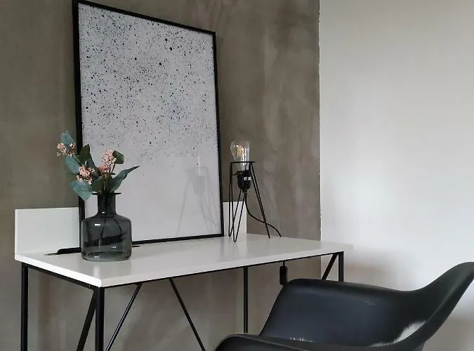 Stylový Přímo U Lanovky, Vlastní Garážové Stání